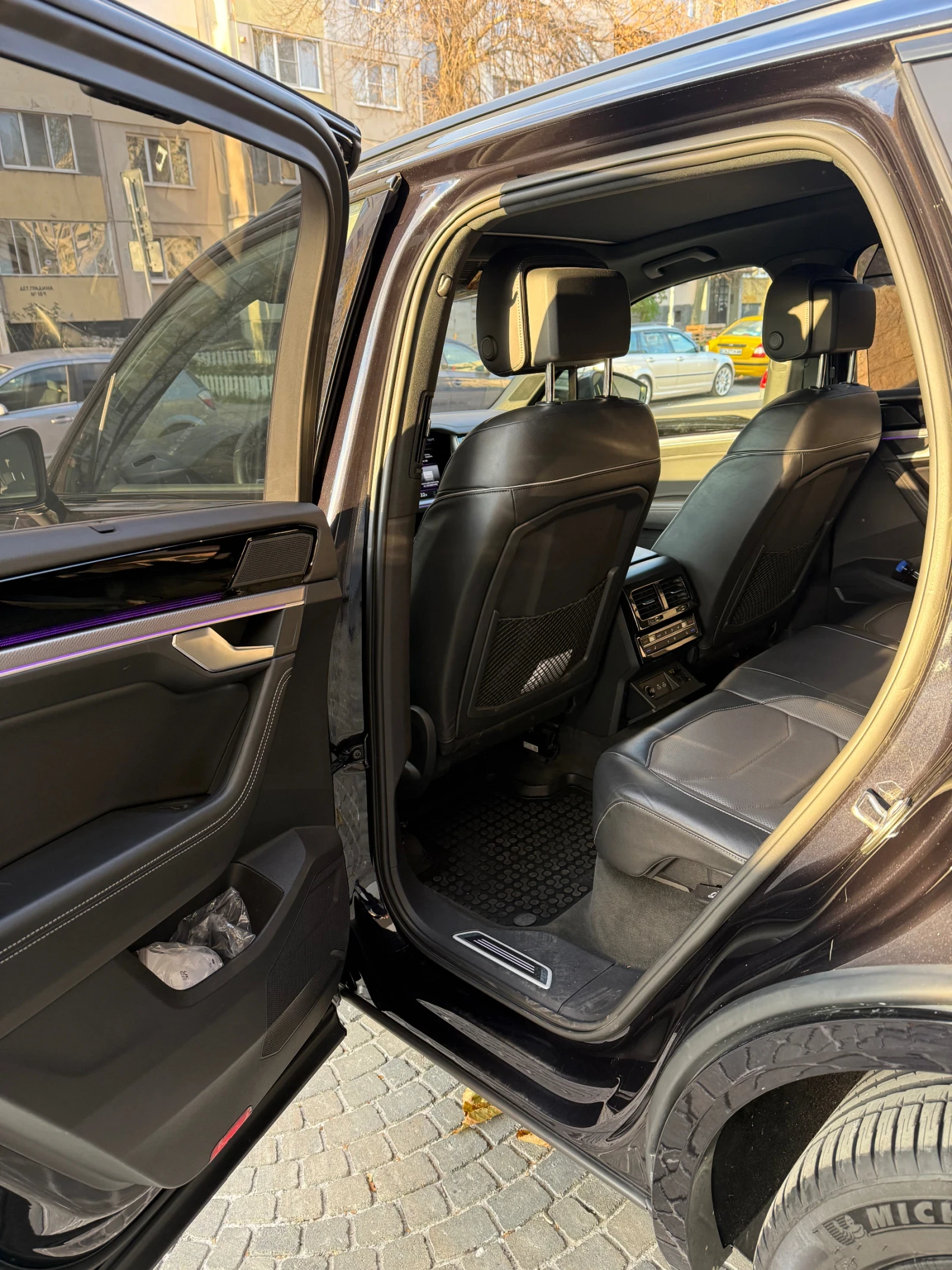 VW Touareg  - изображение 8