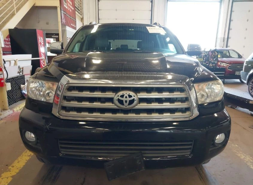 Toyota Sequoia LIMITED 5.7L V8/ ФИКСИРАНА ЦЕНА ДО БГ! - изображение 2