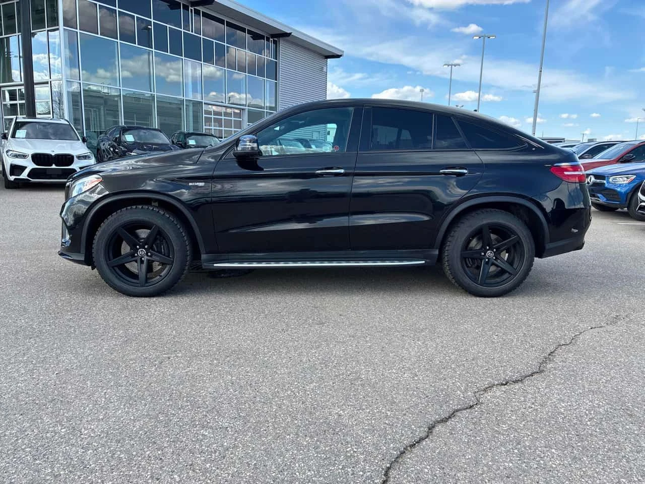 Mercedes-Benz GLE 43 AMG | HARMAN KARDON | ПОДГРЕВ | ПАНОРАМА | 360 | , снимка 2 - Автомобили и джипове - 54656423