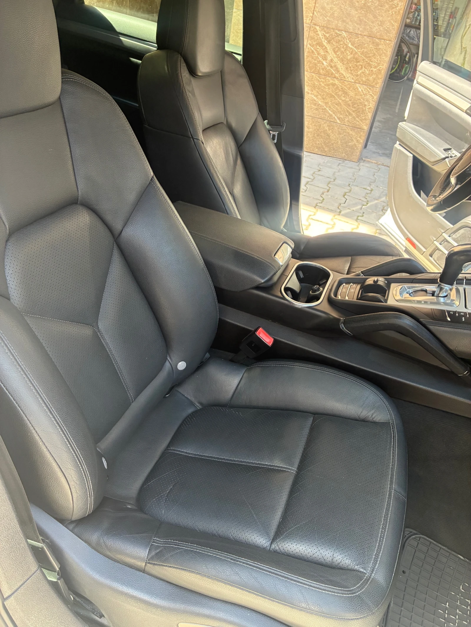 Porsche Cayenne 3.0 Diesel_V6_239к.с /на ПРУЖИНИ, снимка 12 - Автомобили и джипове - 54755102