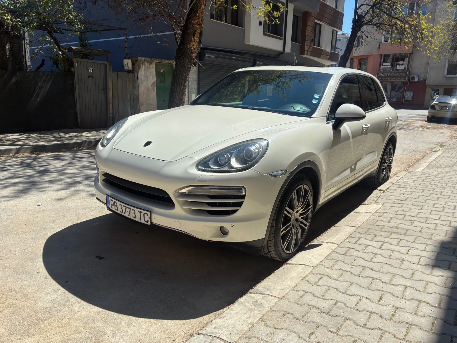 Porsche Cayenne 3.0 Diesel_V6_239к.с /на ПРУЖИНИ, снимка 2 - Автомобили и джипове - 54755102