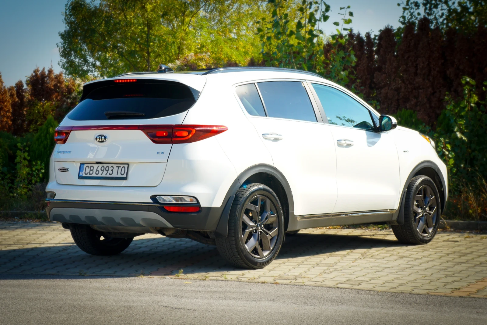 Kia Sportage, снимка 3 - Автомобили и джипове - 54761524