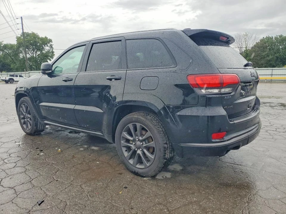Jeep Grand cherokee OVERLAND 4X4| DISTRONIC| HARMAN, снимка 2 - Автомобили и джипове - 56004996