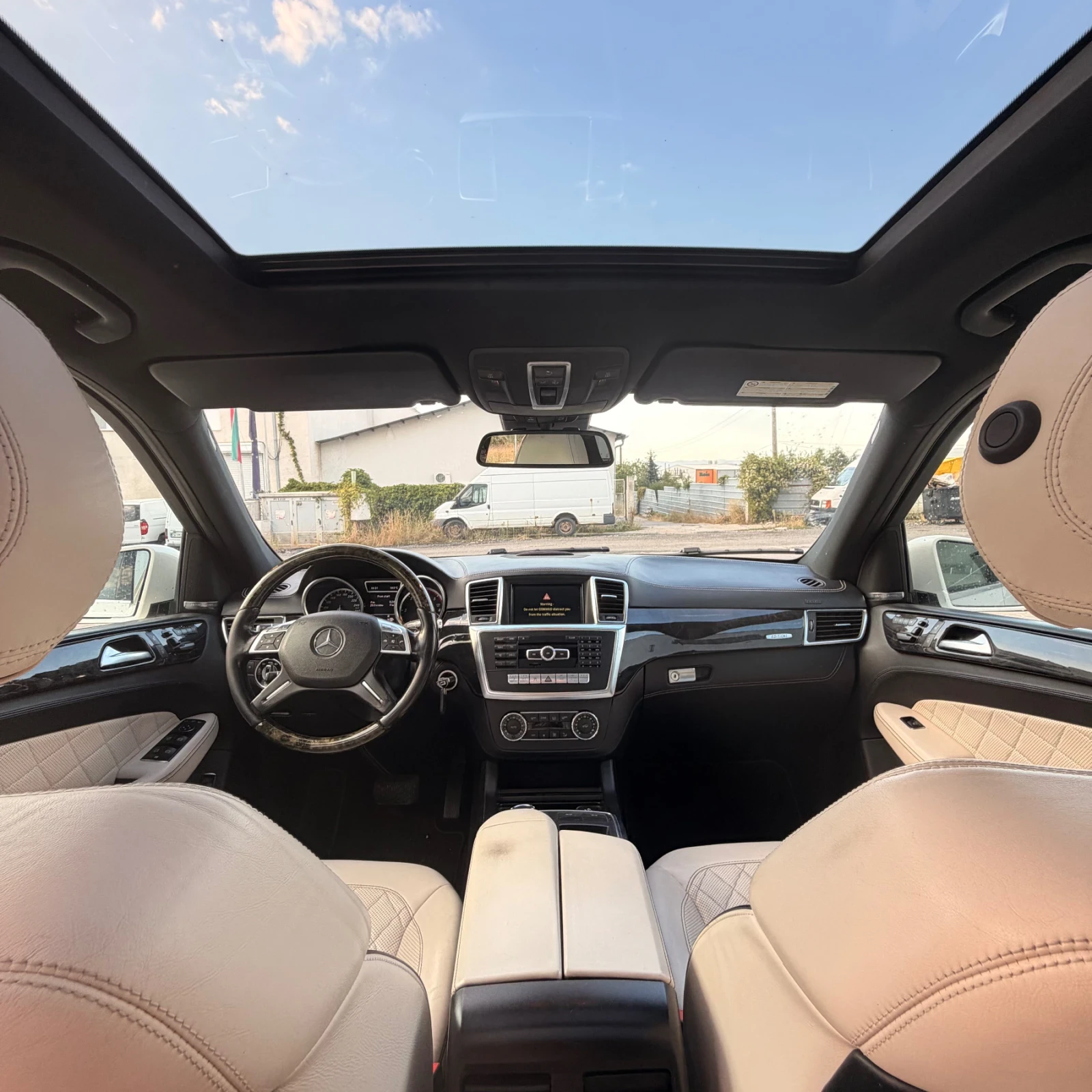Mercedes-Benz ML 350 Designo, AMG, снимка 8 - Автомобили и джипове - 56049687