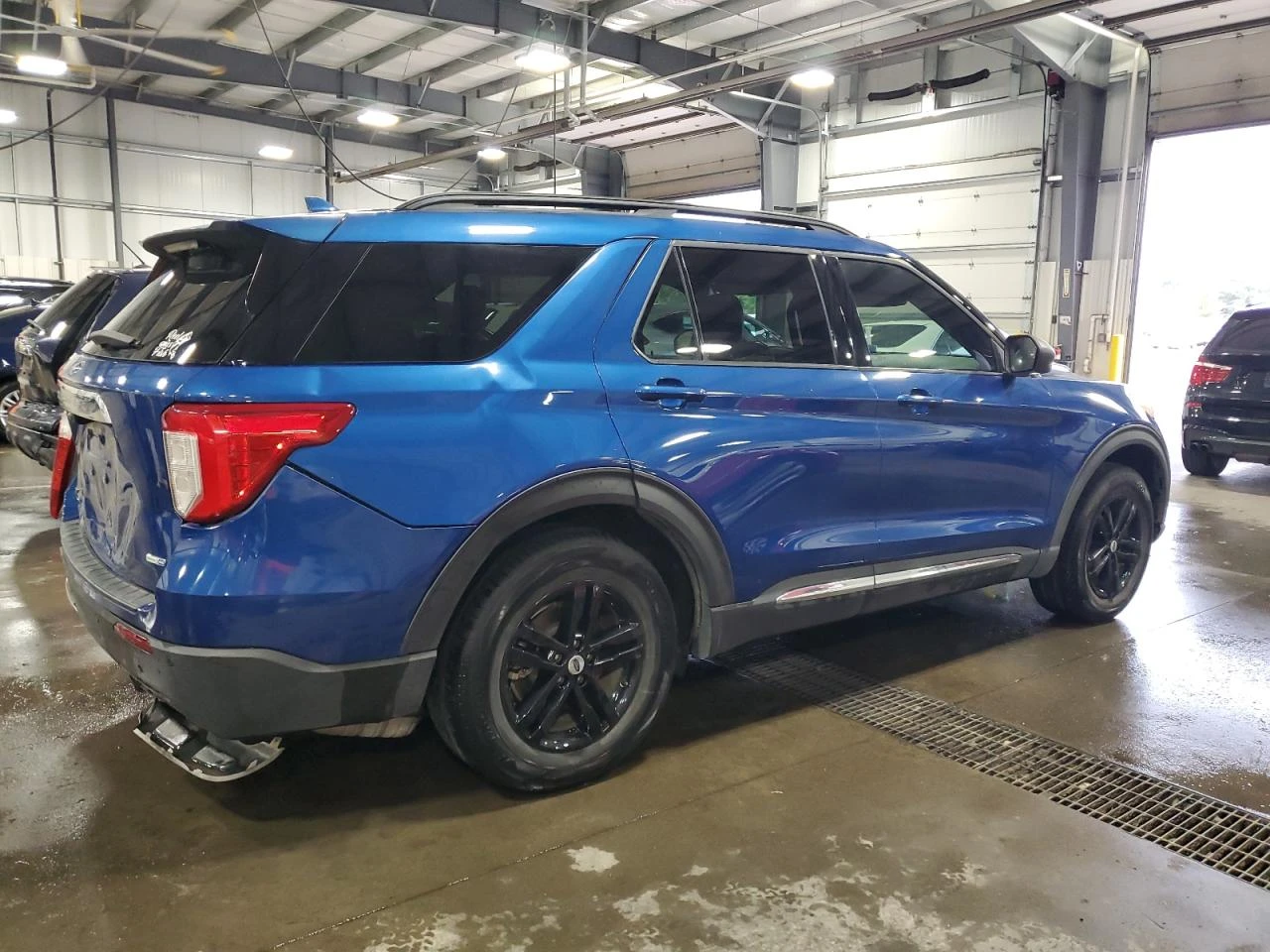 Ford Explorer 2.3l Xlt, снимка 3 - Автомобили и джипове - 56073116
