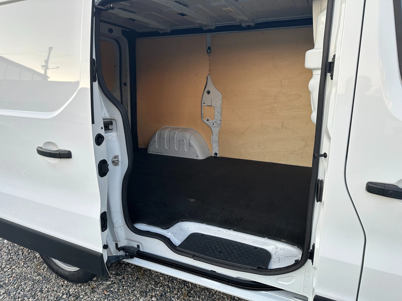 Renault Trafic 1.6/klima, снимка 8 - Бусове и автобуси - 55055913