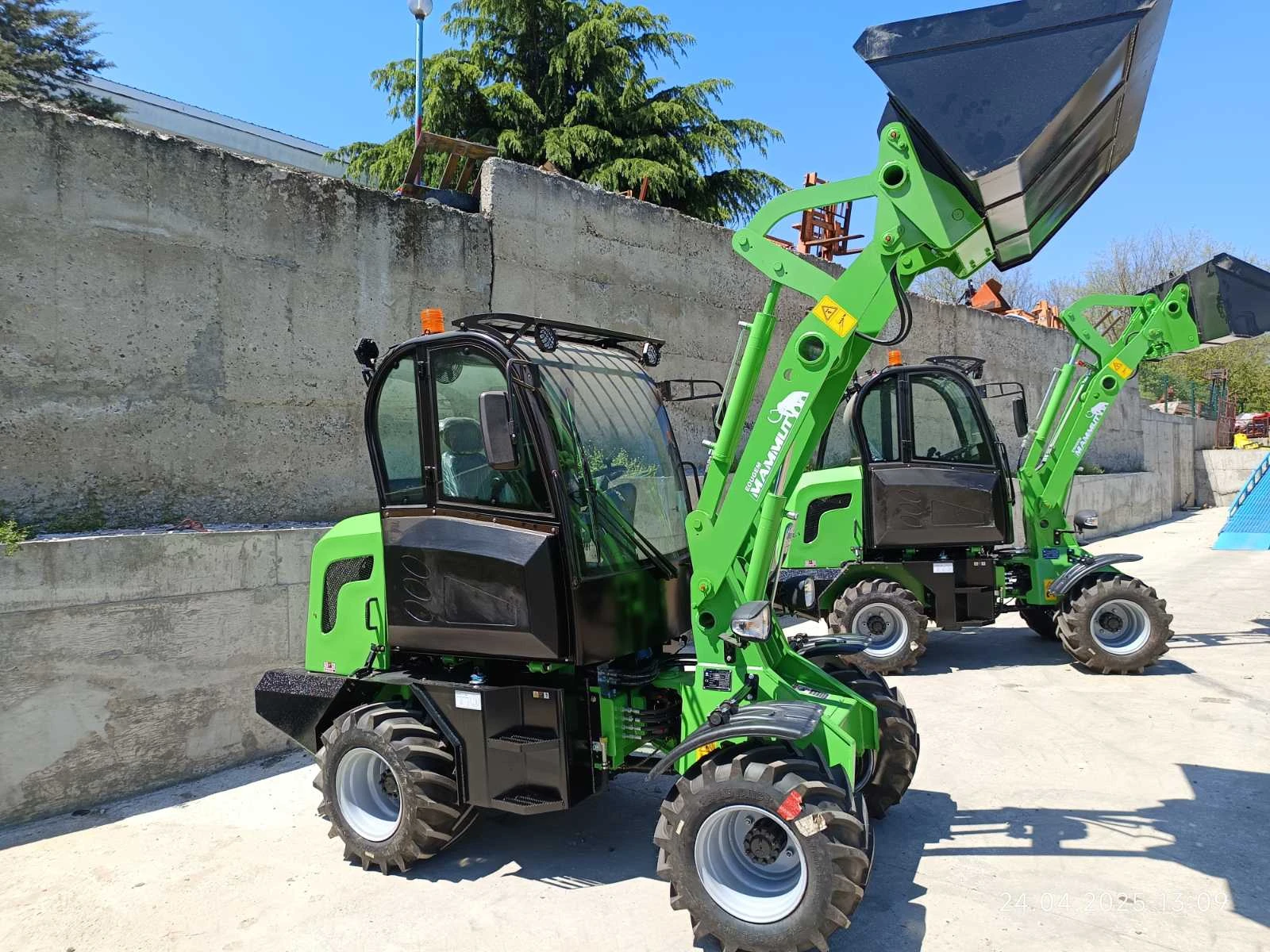   Komatsu  X -TRA | Mobile.bg   13