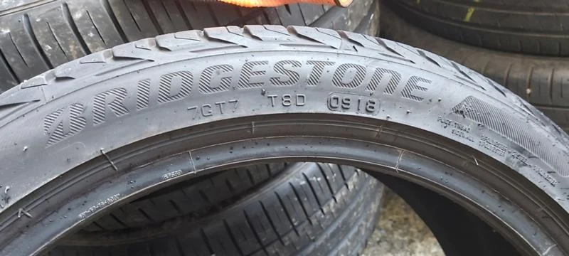 Гуми Летни 225/40R18, снимка 5 - Гуми и джанти - 32282059