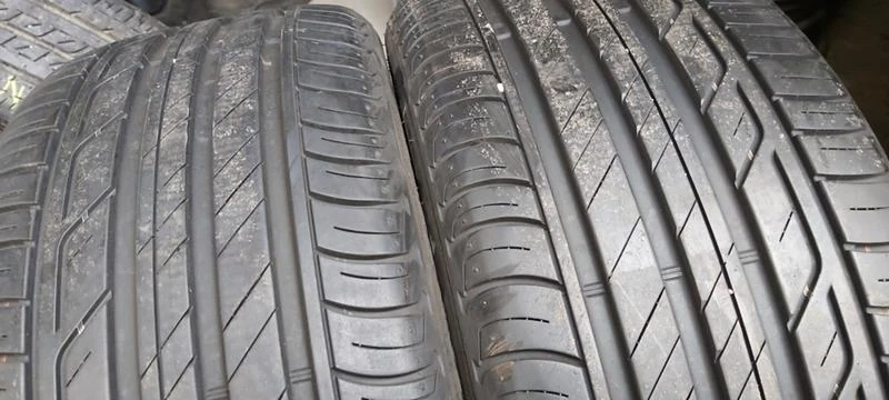 Гуми Летни 225/40R18, снимка 2 - Гуми и джанти - 32282059