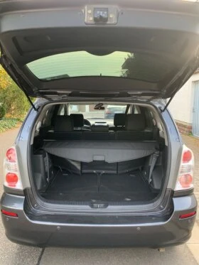 Toyota Corolla verso 1.8VVTI, снимка 3