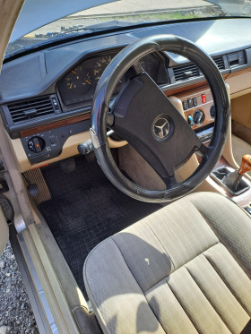 Mercedes-Benz 124 2500  D, снимка 7 - Автомобили и джипове - 40708199