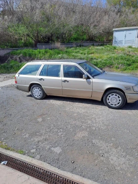 Mercedes-Benz 124 2500  D, снимка 3