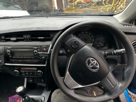 Toyota Auris 1.4 D-4D 90к.с  2015 НА ЧАСТИ, снимка 7 - Автомобили и джипове - 43389346