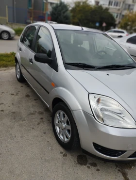 Ford Fiesta Хечбек, снимка 2