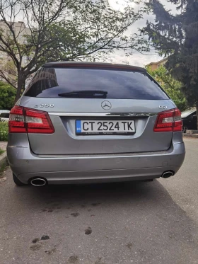 Mercedes-Benz E 250 Бензин, снимка 11