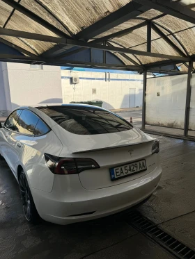 Tesla Model 3 Performance ( Нова батерия на 8к км), снимка 5