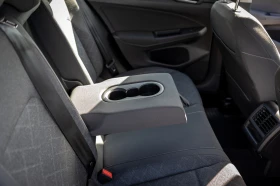VW Golf Life 1.5 e-TSI  | Mobile.bg    17