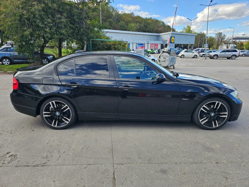 BMW 320 i, снимка 2 - Автомобили и джипове - 47496046