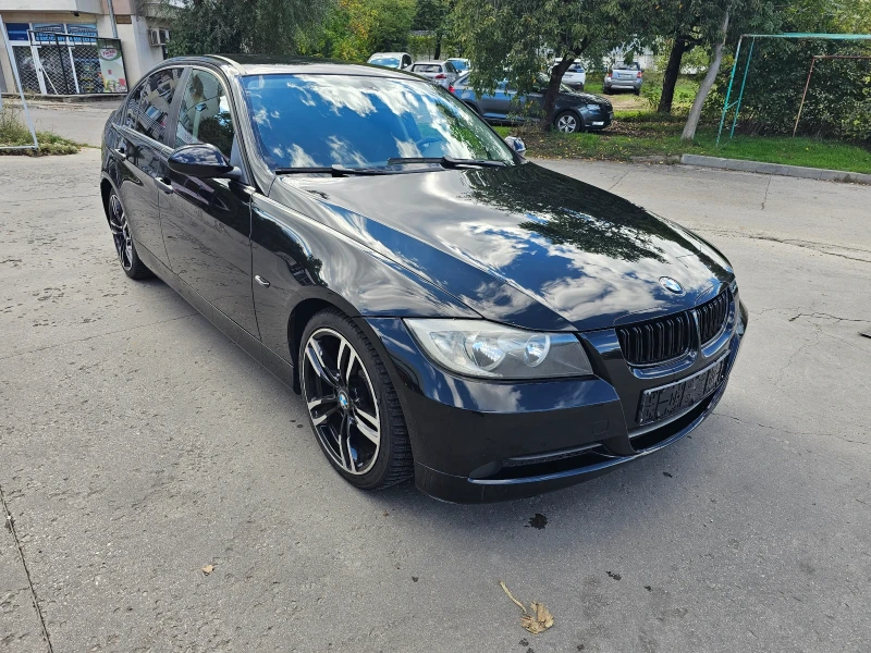 BMW 320 i, снимка 1 - Автомобили и джипове - 47496046