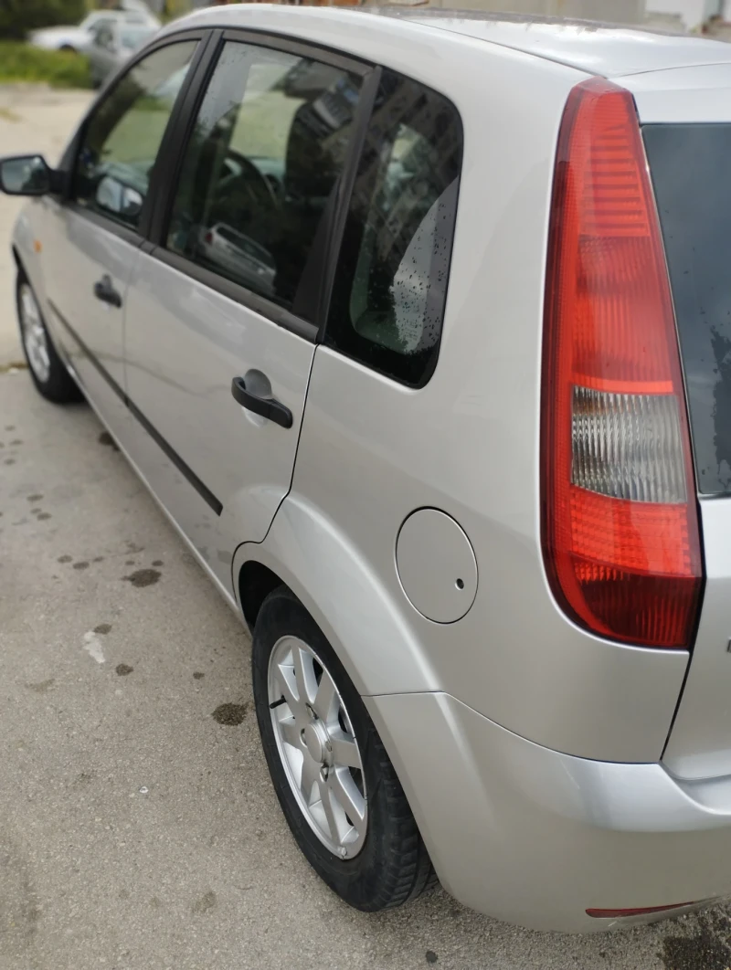 Ford Fiesta Хечбек, снимка 3 - Автомобили и джипове - 47503755