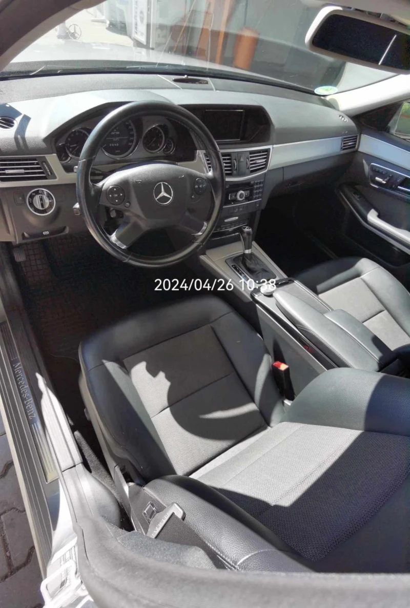 Mercedes-Benz E 250 Бензин, снимка 7 - Автомобили и джипове - 48321072