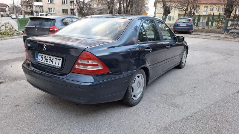 Mercedes-Benz C 180 Газ Бензин , снимка 6 - Автомобили и джипове - 48332450