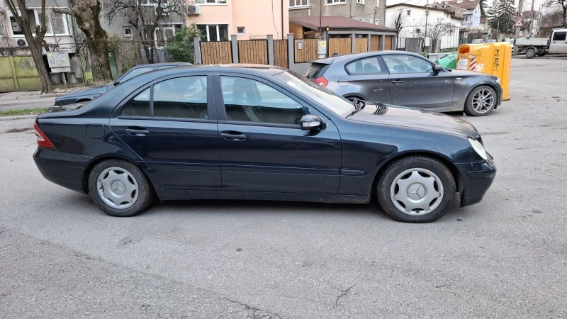 Mercedes-Benz C 180 Газ Бензин , снимка 7 - Автомобили и джипове - 48332450