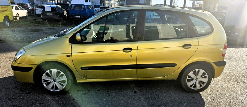 Renault Scenic 1.6i* ГАЗ-БЕНЗИН* КЛИМАТИК* , снимка 13 - Автомобили и джипове - 48378197