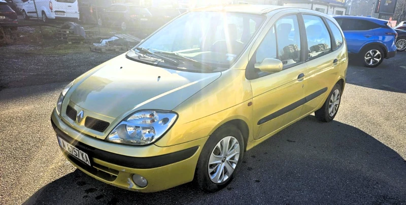 Renault Scenic 1.6i* ГАЗ-БЕНЗИН* КЛИМАТИК* , снимка 12 - Автомобили и джипове - 48378197