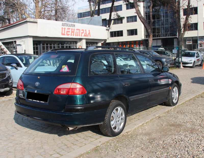 Toyota Avensis WAGON  1.8i С РЕГИСТРАЦИЯ   , снимка 5 - Автомобили и джипове - 49466432