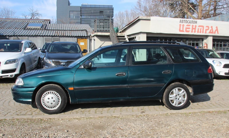 Toyota Avensis WAGON  1.8i С РЕГИСТРАЦИЯ   , снимка 7 - Автомобили и джипове - 48953216