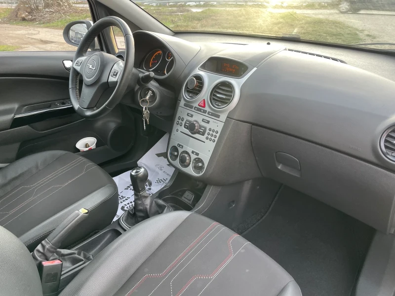 Opel Corsa 1.2i-GAS-FEIS-ITALIA, снимка 5 - Автомобили и джипове - 49523318