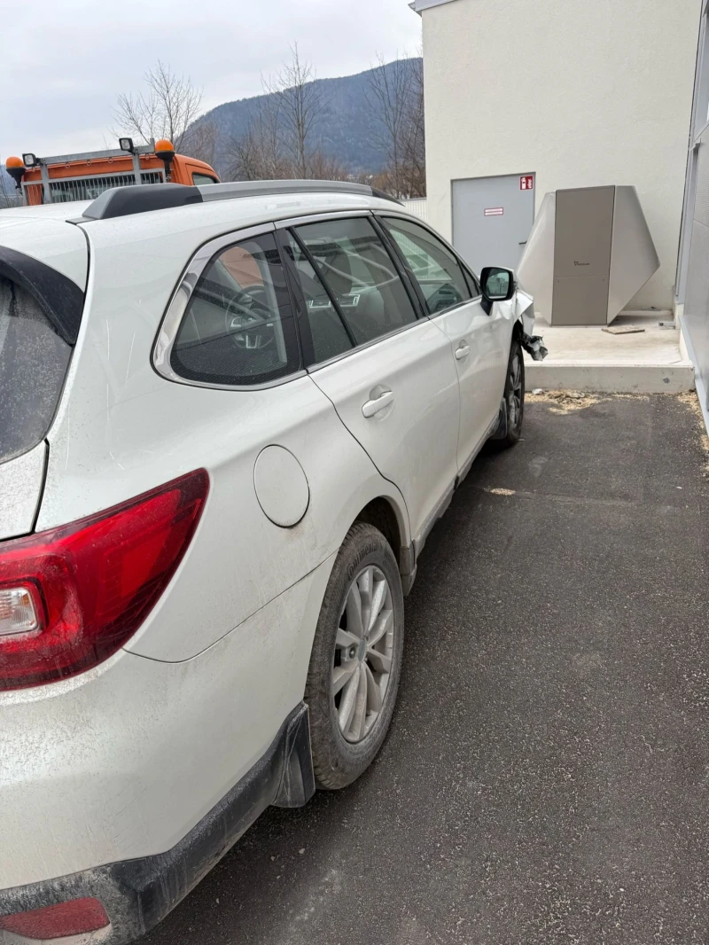 Subaru Outback 2.0D, снимка 4 - Автомобили и джипове - 49583155