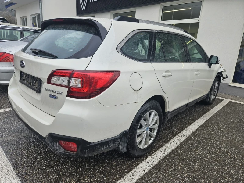 Subaru Outback 2.0D, снимка 15 - Автомобили и джипове - 49583155