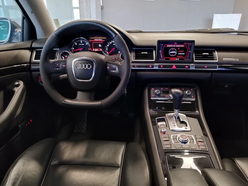 Audi A8 4.2tdi  СЕРВИЗНА ИСТОРИЯ!, снимка 8 - Автомобили и джипове - 51050778
