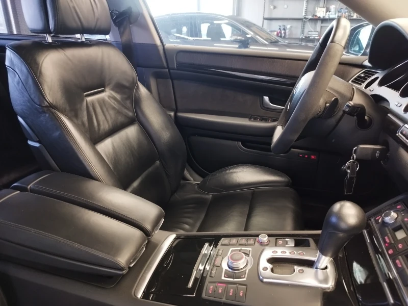 Audi A8 4.2tdi  СЕРВИЗНА ИСТОРИЯ!, снимка 11 - Автомобили и джипове - 51050778