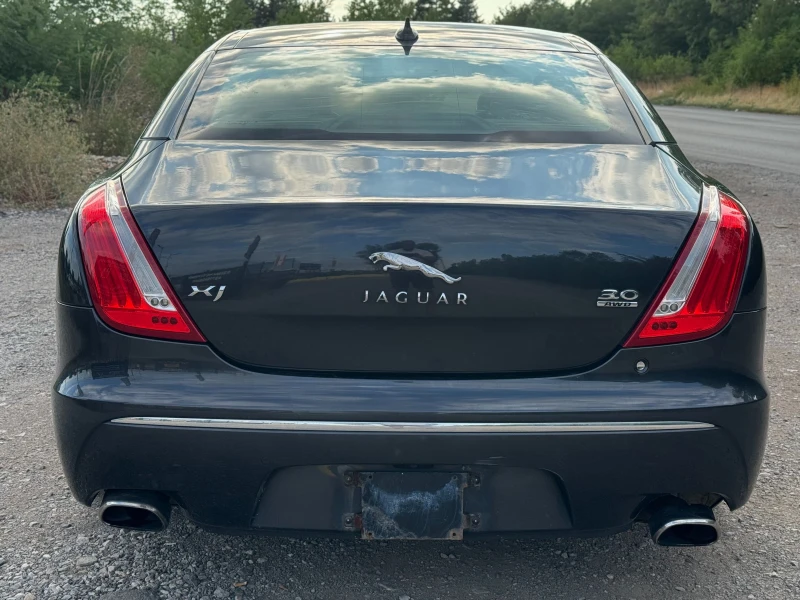 Jaguar Xj 3.0 V6/ПАНОР./ПОДГР./ОБДУХ./МЪРТВА ТОЧКА/MERIDIAN/, снимка 4 - Автомобили и джипове - 51428171
