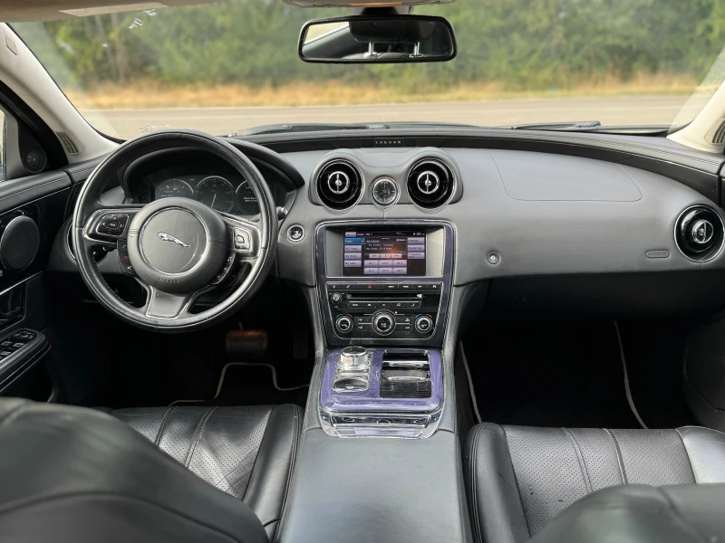 Jaguar Xj 3.0 V6/ПАНОР./ПОДГР./ОБДУХ./МЪРТВА ТОЧКА/MERIDIAN/, снимка 6 - Автомобили и джипове - 51428171