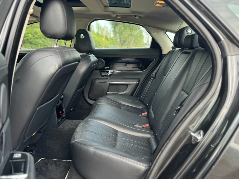 Jaguar Xj 3.0 V6/ПАНОР./ПОДГР./ОБДУХ./МЪРТВА ТОЧКА/MERIDIAN/, снимка 8 - Автомобили и джипове - 51428171