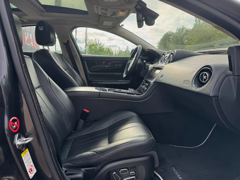 Jaguar Xj 3.0 V6/ПАНОР./ПОДГР./ОБДУХ./МЪРТВА ТОЧКА/MERIDIAN/, снимка 9 - Автомобили и джипове - 51428171