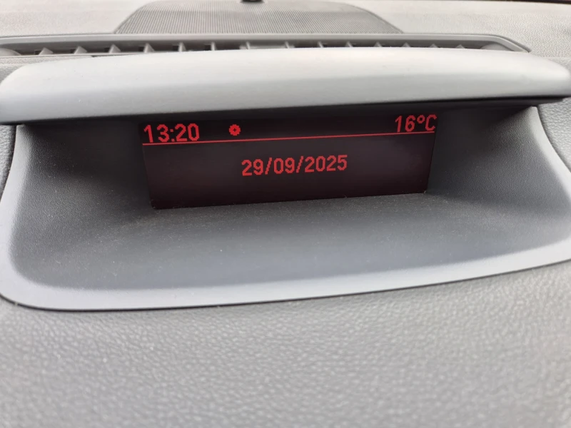 Opel Meriva, снимка 8 - Автомобили и джипове - 51869896