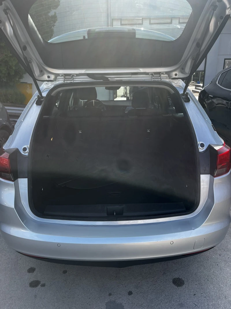 Opel Astra Sports Tourer, снимка 6 - Автомобили и джипове - 51935256
