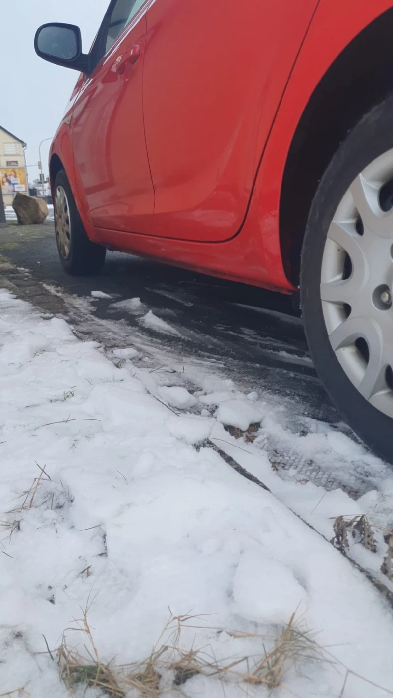 Hyundai I20 2011 ЕВРО 5, 1 собственик, 1.2 бензин, снимка 6 - Автомобили и джипове - 53260328