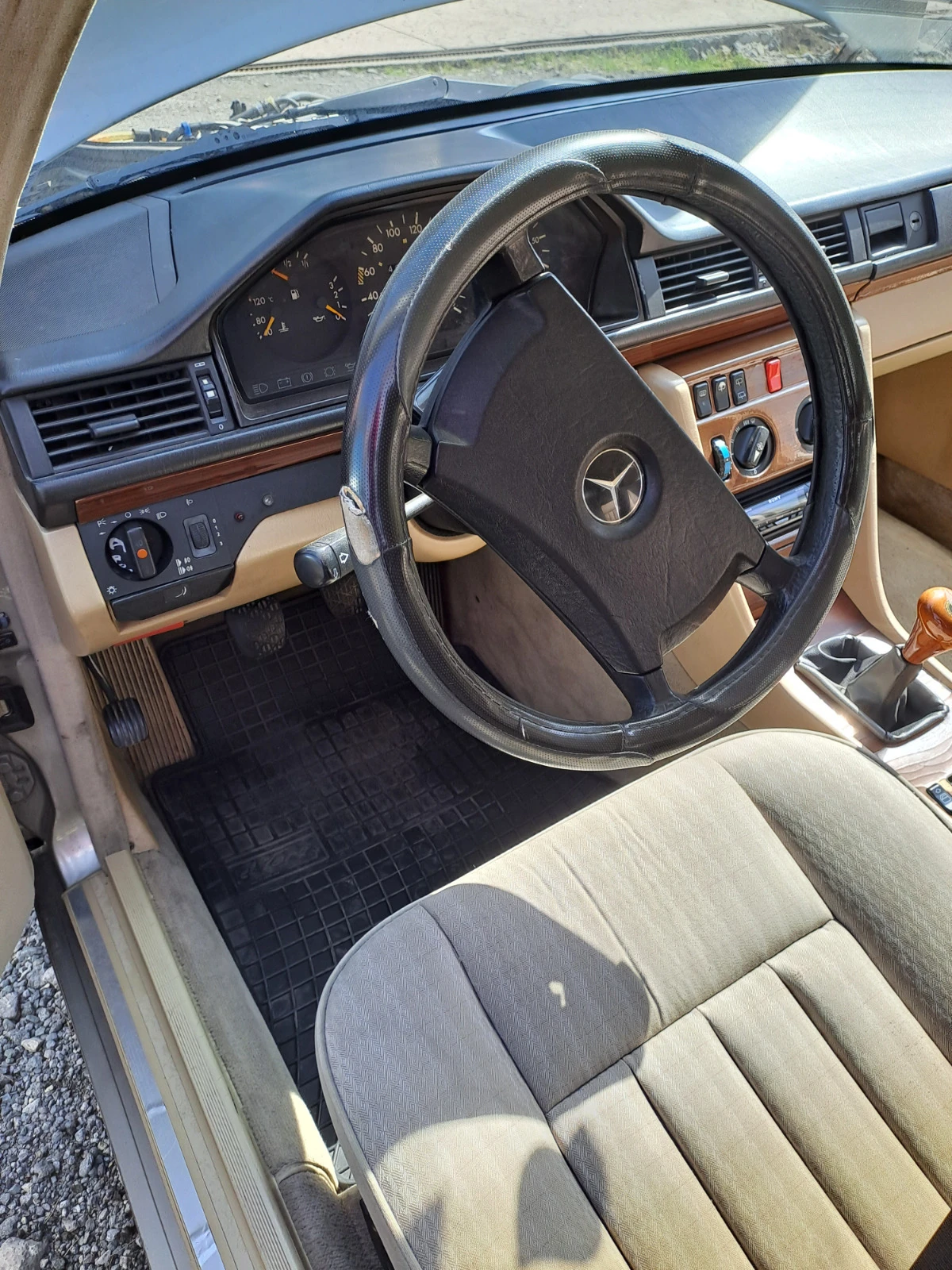 Mercedes-Benz 124 2500  D - изображение 7