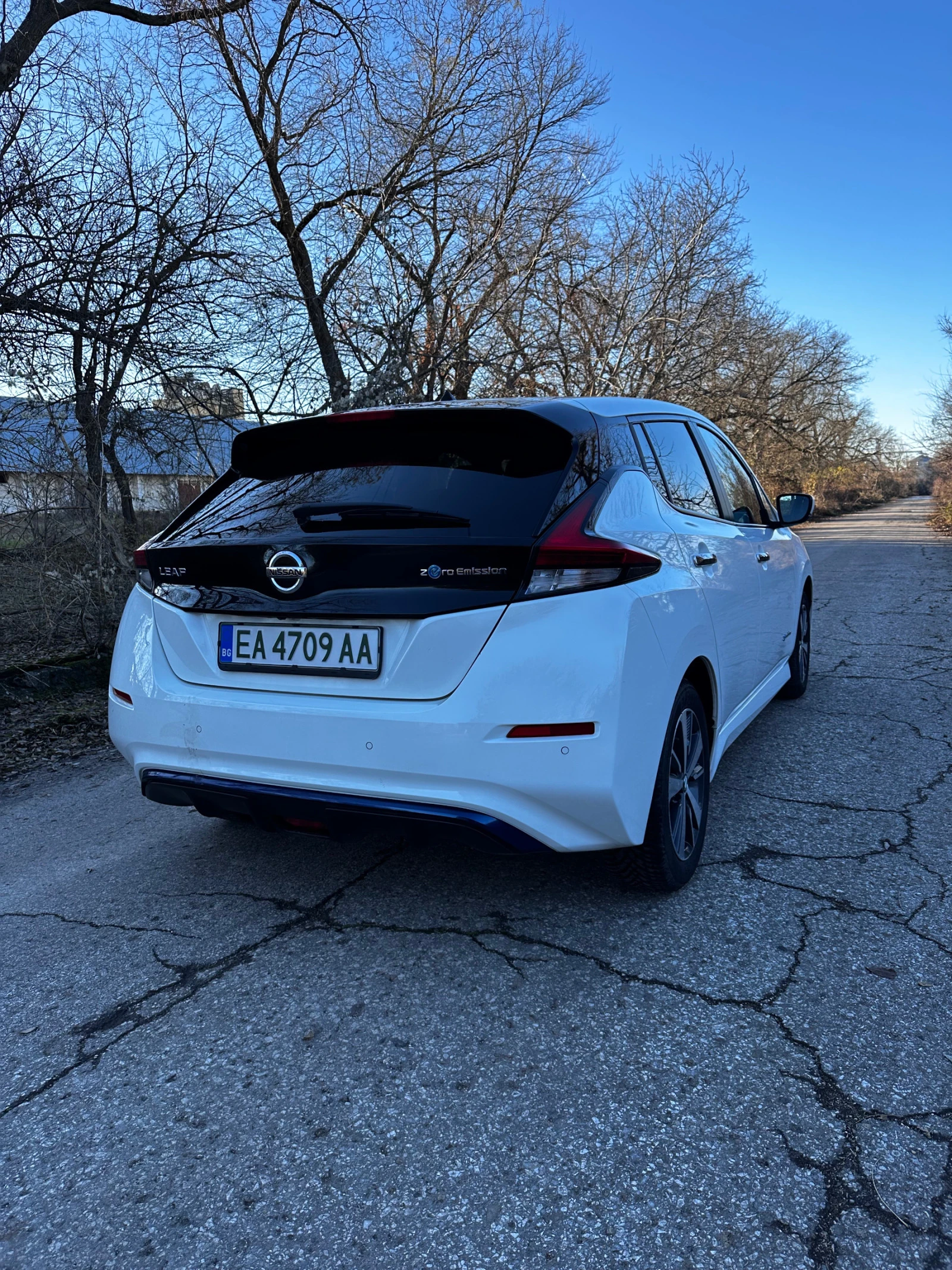 Nissan Leaf  30 000km - изображение 4