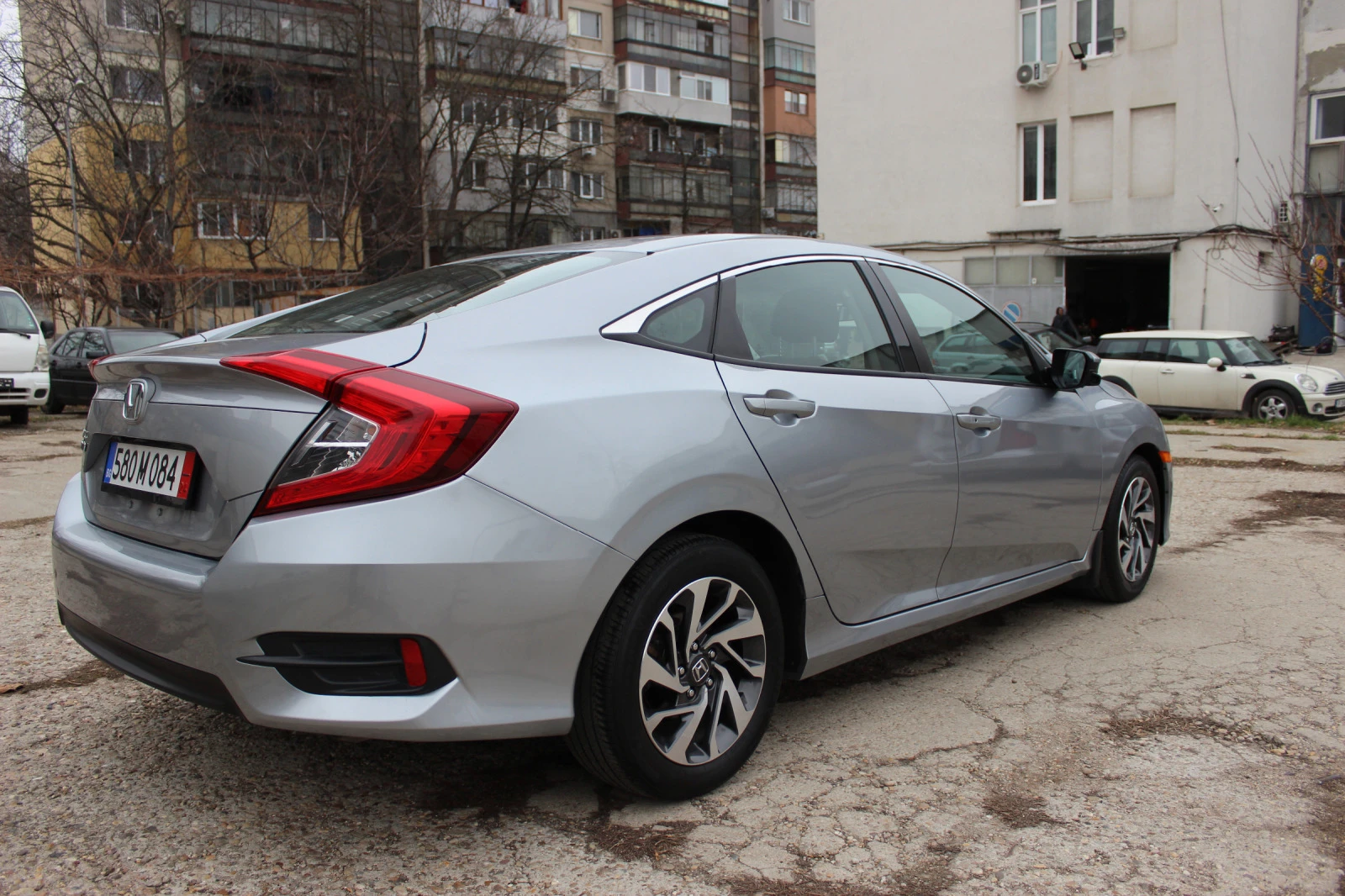 Honda Civic 2.0 - изображение 6