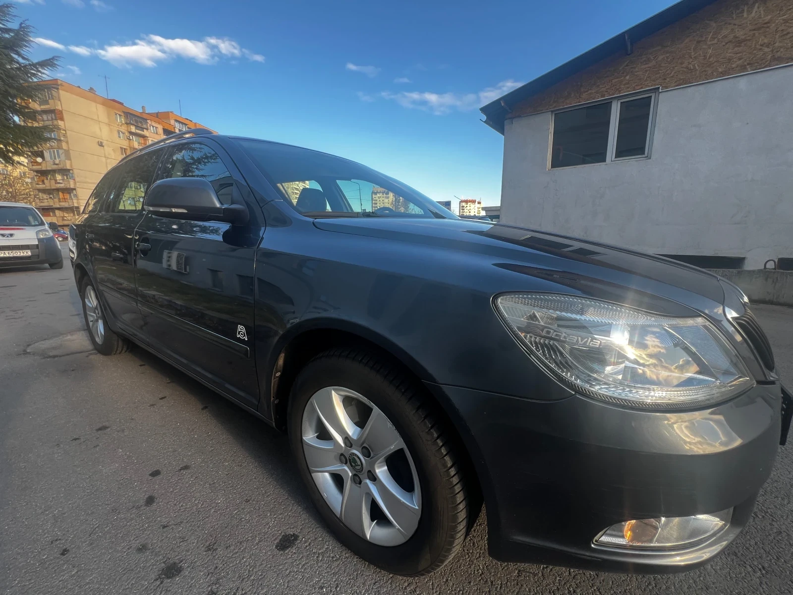 Skoda Octavia 1.6 - изображение 8