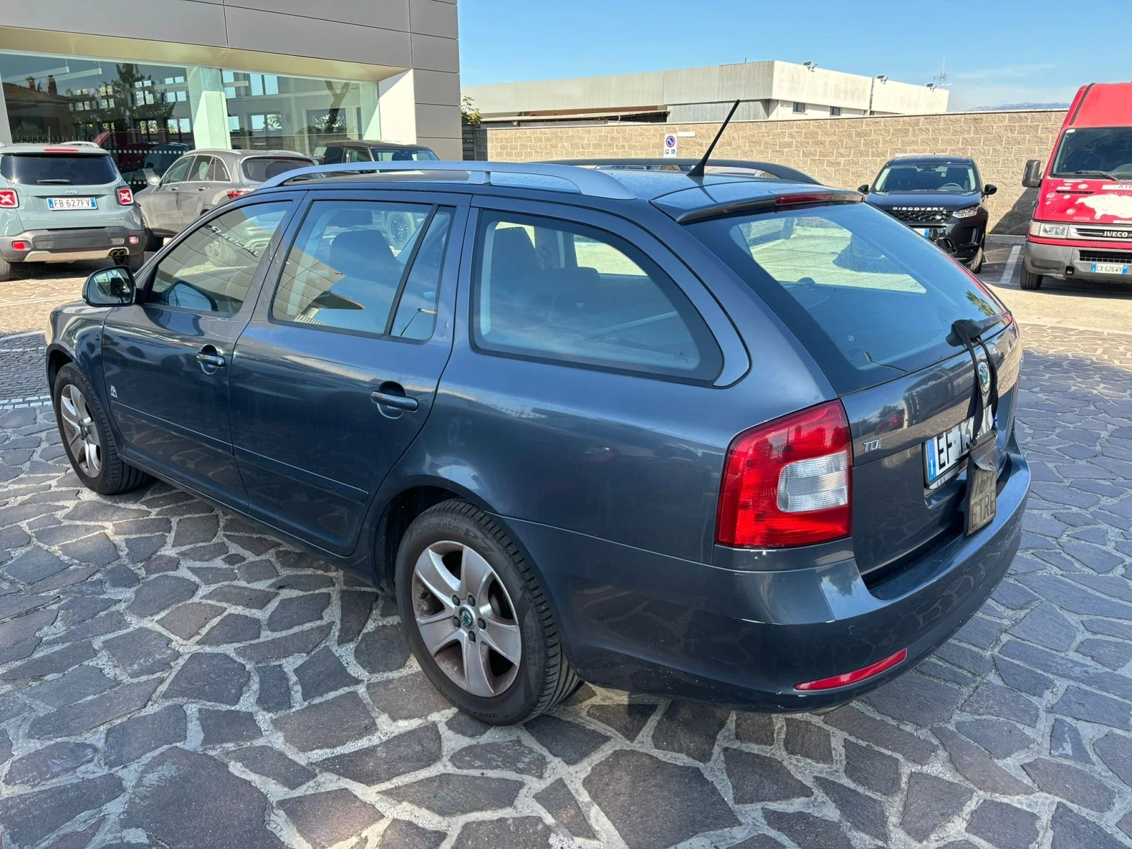 Skoda Octavia 1.6 - изображение 3