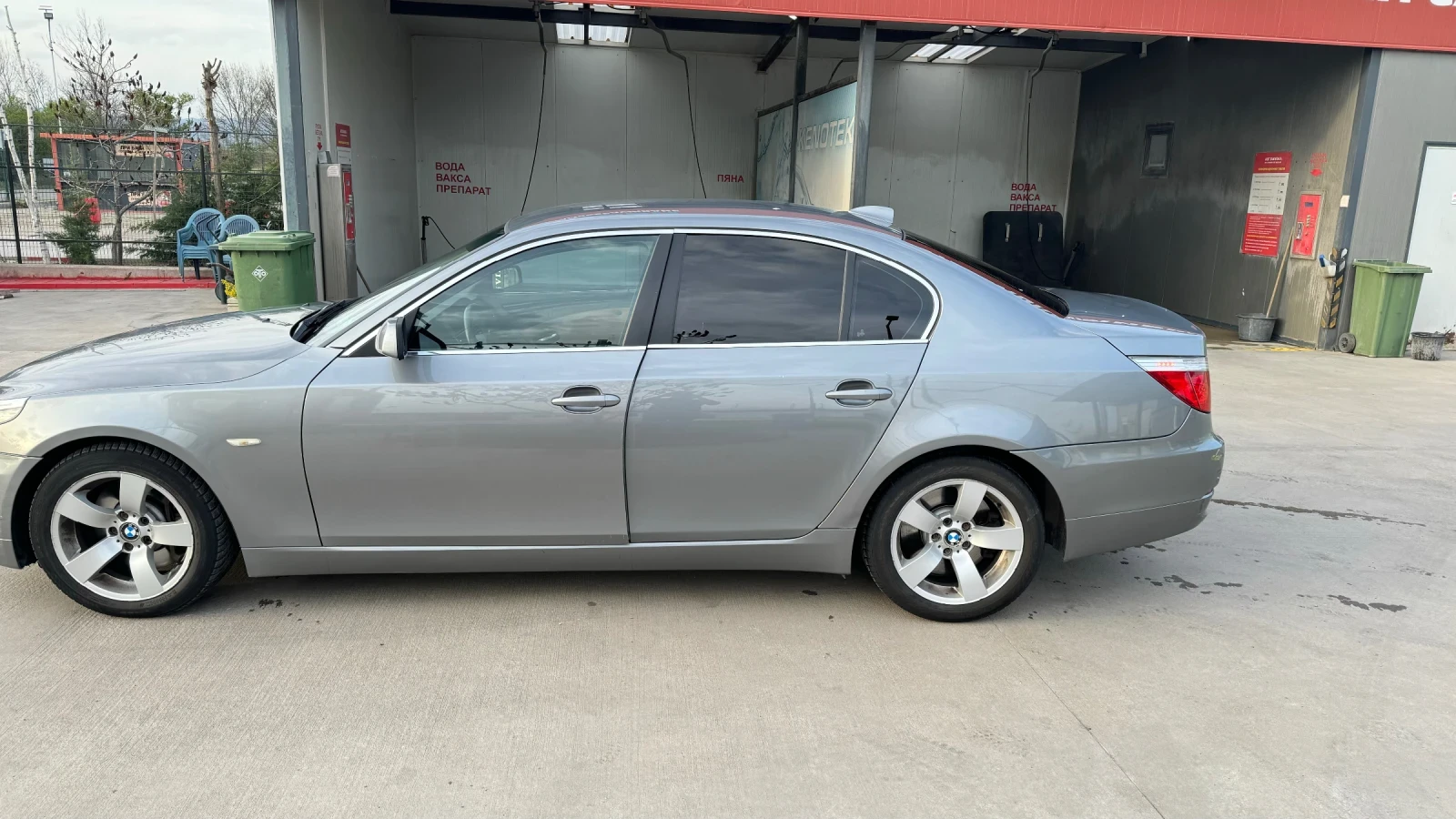 BMW 530 Exclusive  - изображение 2
