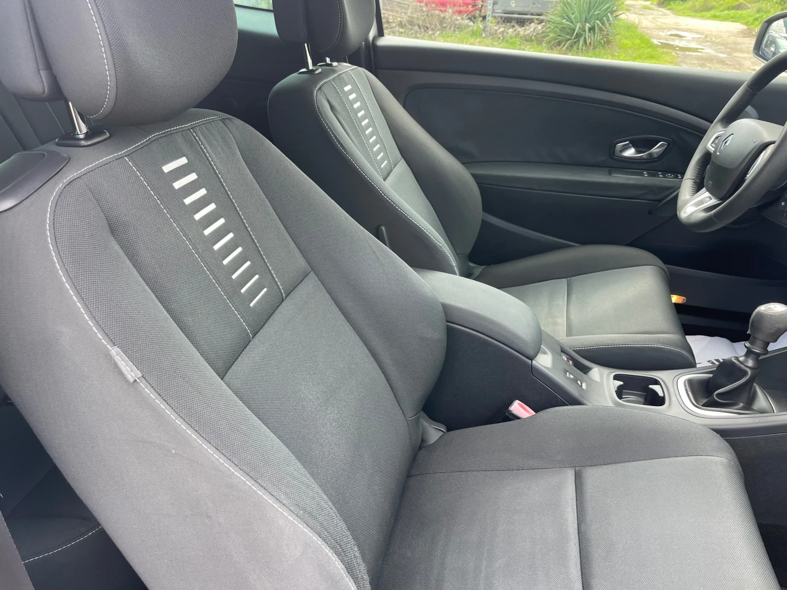 Renault Megane 1.6I-110-ITALIA - изображение 6